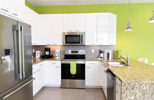 Stylish 3-BR with Private Pool & Conservation View - Foto 3