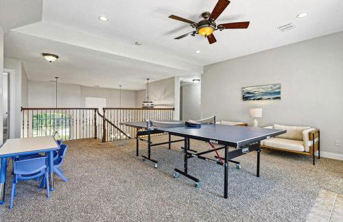 The Best of Lakeside Living - Luxury at its Finest - Photo 23