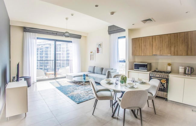 Elite LUX Holiday Homes - Upscale Stylish 2BR Dubai Hills - Foto 1