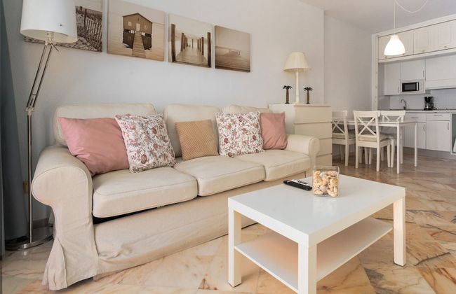 Studio in Marbella Near Romana Playa Beach - Photo 6