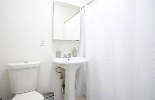 49-3B Newly renovated 2BR WD Midtown East - Photo 38