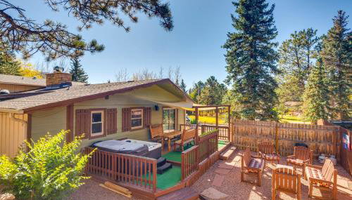 Peaceful Getaway with Private Hot Tub and Mtn Views! - Foto 1