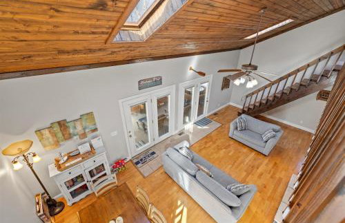 Little blue house on the lake - Photo 51