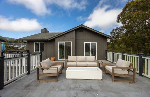 Seaside Home Modern Retreat with Breathtaking Views and Beachside Charm - Foto 3