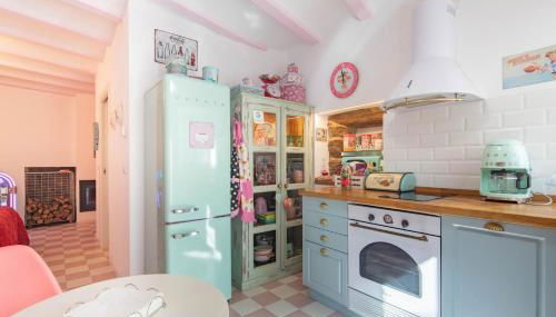 La Suite Años 50 La casa Barbie, bañera y chimenea de leña - Foto 5