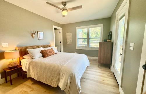 Creekside Base for Hiking and Biking, Near Downtown - Foto 2