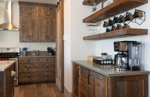 Sugar Loaf Haven by KABINO Huge Views Garage Fishing Snowmobile - Foto 9