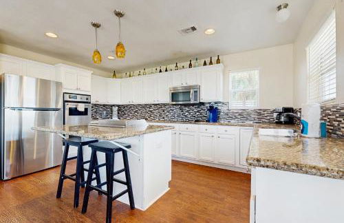 Paradise At Last - Photo 4