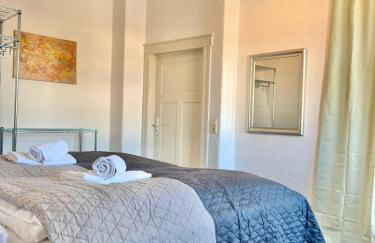 Helles Ferienhaus super zentral mit gratis Stellplätzen N162 - Photo 18