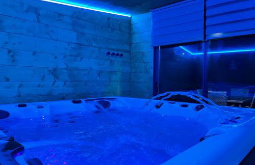 Le Hourmigué maison 130m2 avec jacuzzi à 15mn de Luchon - Foto 31