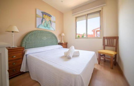 TarracoHomes, TH156 Casa Roser Familiar y con Piscina Compartida - Photo 13