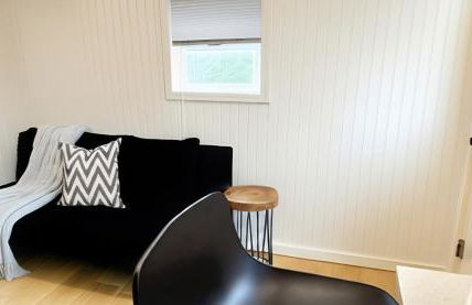 Tiny House Living with In Unit Laundry Steps from Kaiser - Foto 14