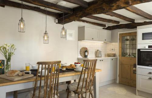 Corner Cottage - Photo 10