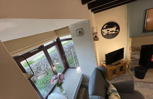 Muddy Paws Cottages - The Nook - Photo 20