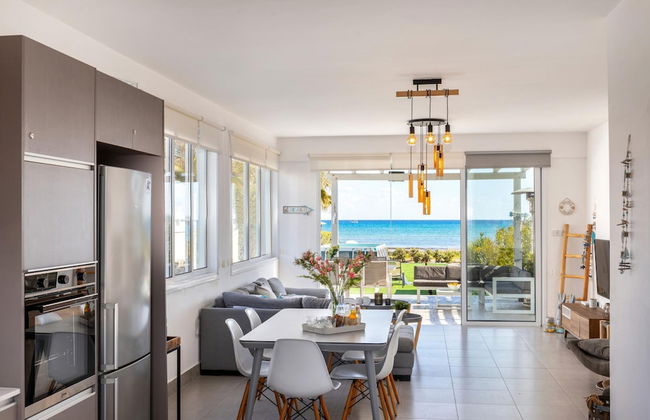 Ayia Thekla Seafront Villa Dagi - Foto 24