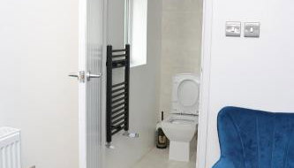 Well furnished 4 bedroom house in Rainham - Foto 5