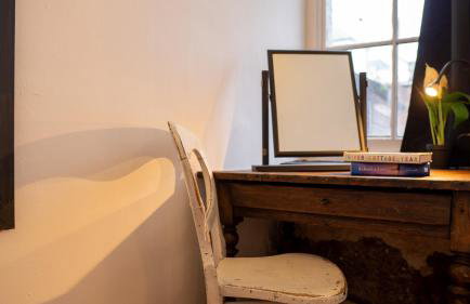 NEWLY Refurbed - Large Studio Apt With Private Parking - Foto 25