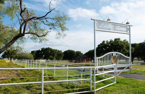 Dog-Friendly Texas Ranch with Patio, Horses On-Site - Foto 31