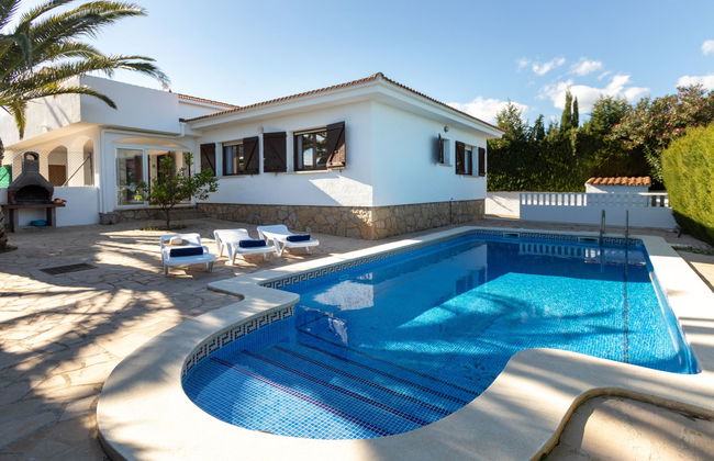 Villa Dorada - Photo 1