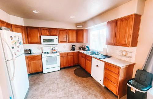 Hot Tub, King Beds, Pet Friendly Close to I25 - Foto 7