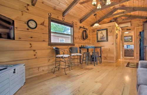 Year-Round Adventure! Rustic Cabin in Mill Spring - Foto 7