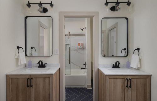 Blushing Pink Manor! Off Frankfort Ave! 8 BR! - Foto 75