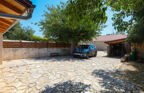 Apartments with parking space Konjevrate, Krka - 24487 - Foto 3