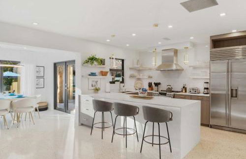 Tiki Hut Paradise Mins to Beach w Fire Pit - Foto 14