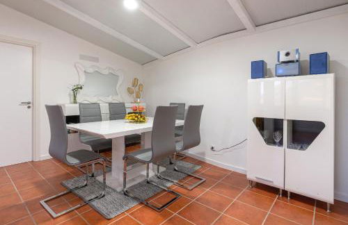 Apartment Annie 2 - Photo 8