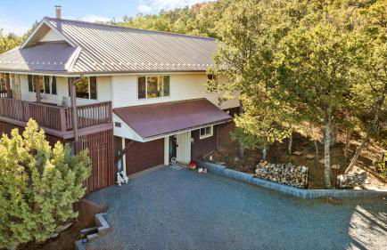 Breathtaking Cabin Backing the National Forest - Foto 65