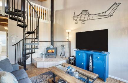 Steps to Beach w/ Patio+deck Foosball Happy Bottom Beach House by Avantstay - Foto 3