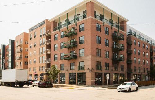 Spacious Third Ward Apt Near Summerfest with Balcony - Foto 32