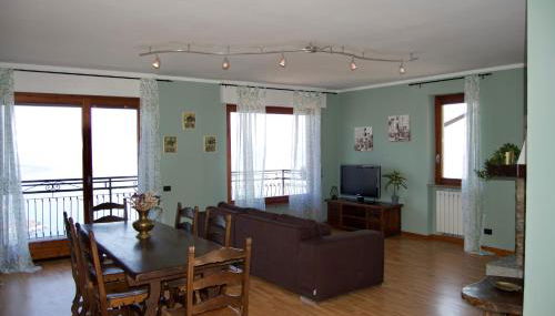 Il lago e la collina - Foto 2