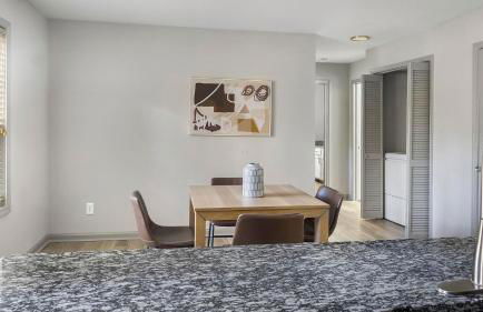 Landing Beautiful 2BD Tennis Court Clubhouse - Foto 34