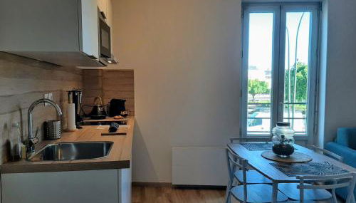 Appartement tout équipé - face à la gare - Wifi rapide - Idéal pro & courts séjours - Foto 4