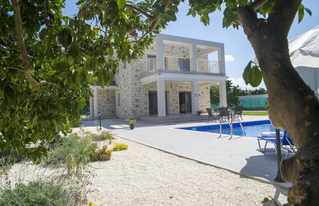 Stunning new Beach Front Villa,1st Line to the Beach, Large Pool, Wonderful Area - Foto 66