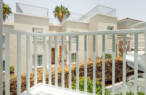 Spacious apartment with ocean view - Photo 15