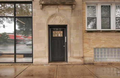 Modern & Furnished 2BR Apt with In-unit Laundry - Sunnyside 2E - Foto 17