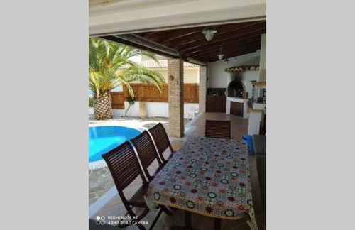 Luxury Villa with swimming pool - Foto 36