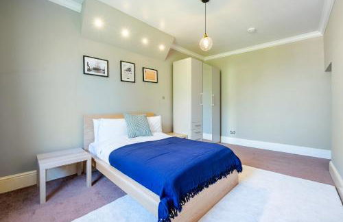 Large 1 Bedroom in Center of London (4) - Photo 17