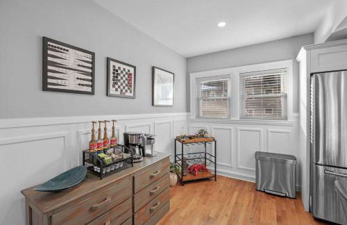 3BR/2.5 BA Townhouse |Downtown Salem w/Parking - Foto 18