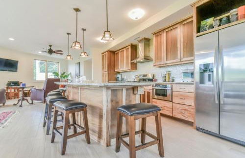 Skytop Chalet Pet Friendly, Hot Tub and Views - Foto 4