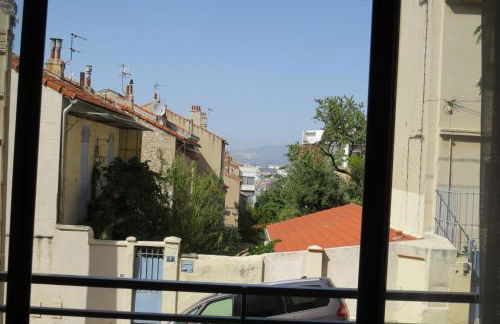 Studio calme et très lumineux, au pied de notre Dame de la Garde - Foto 15