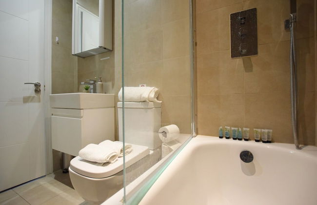 1-bed Apartment in Ealing, 3 Mins From Station - Foto 26