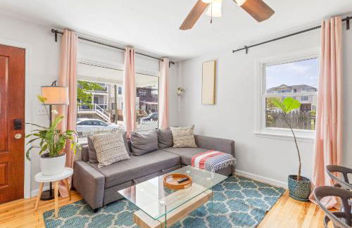 NEW! Quiet Family House near the Casino - Foto 13