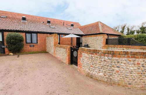 Hitchens Cottage - Photo 1