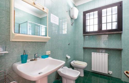 Villa piscina giardino recintato 5 camere WiFi barbecue Aria condizionata - Foto 30