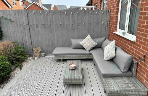 Lovely 2 bedroom home - Photo 15