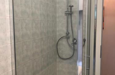 Guesthouse Gigli 2 - Free Tourist Card & car parking - no trucks - Foto 18