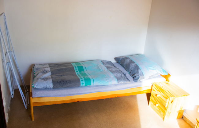 4 bedroom House in Hradec Kralove with garden - Photo 14